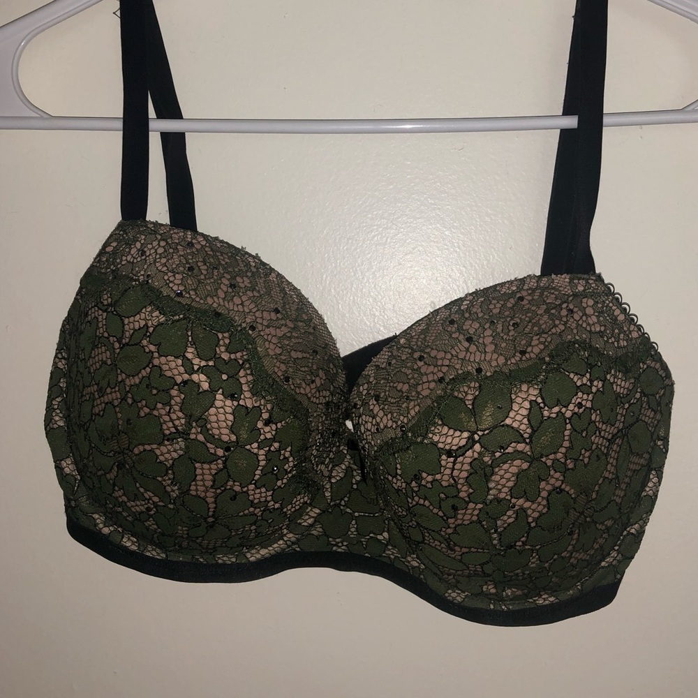 VS Bra